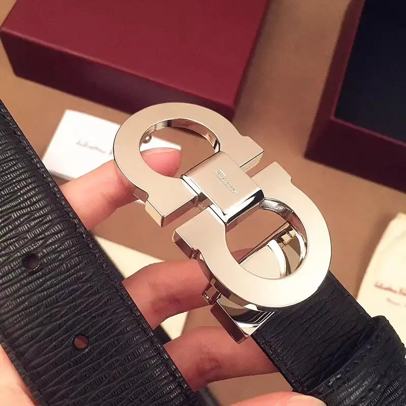 Salvatore Ferragamo s Belte 1905BL0052