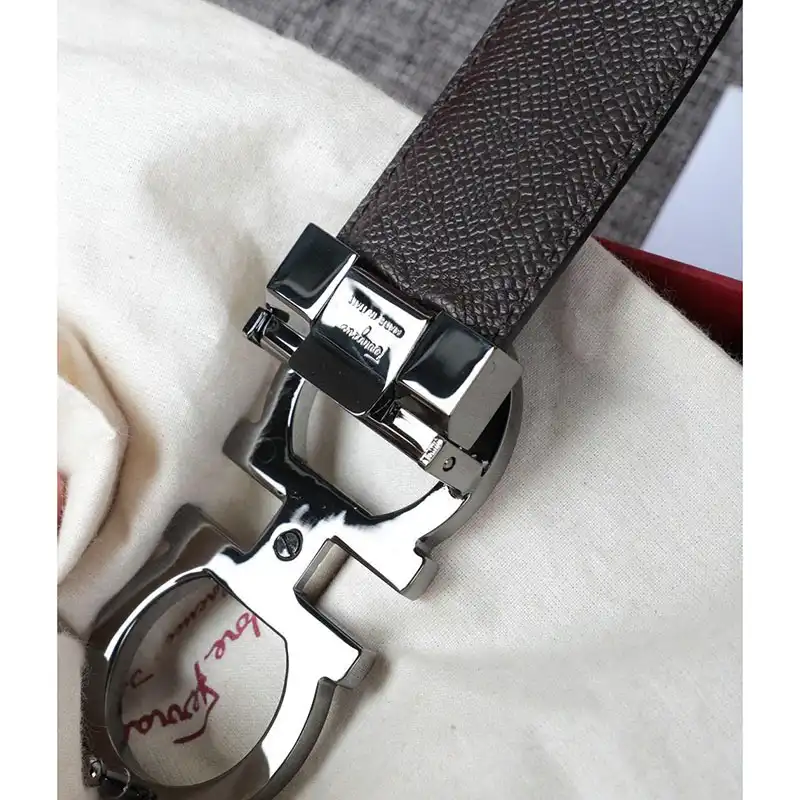 Salvatore Ferragamo s Belte 19xf0091