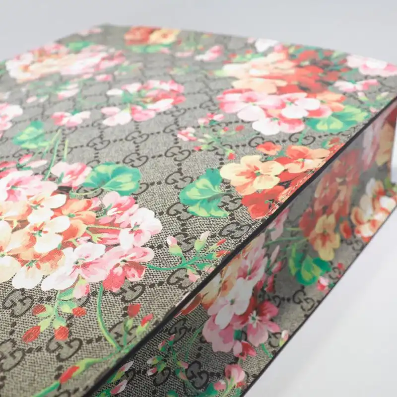 G*u*i tote bags 19gm0005