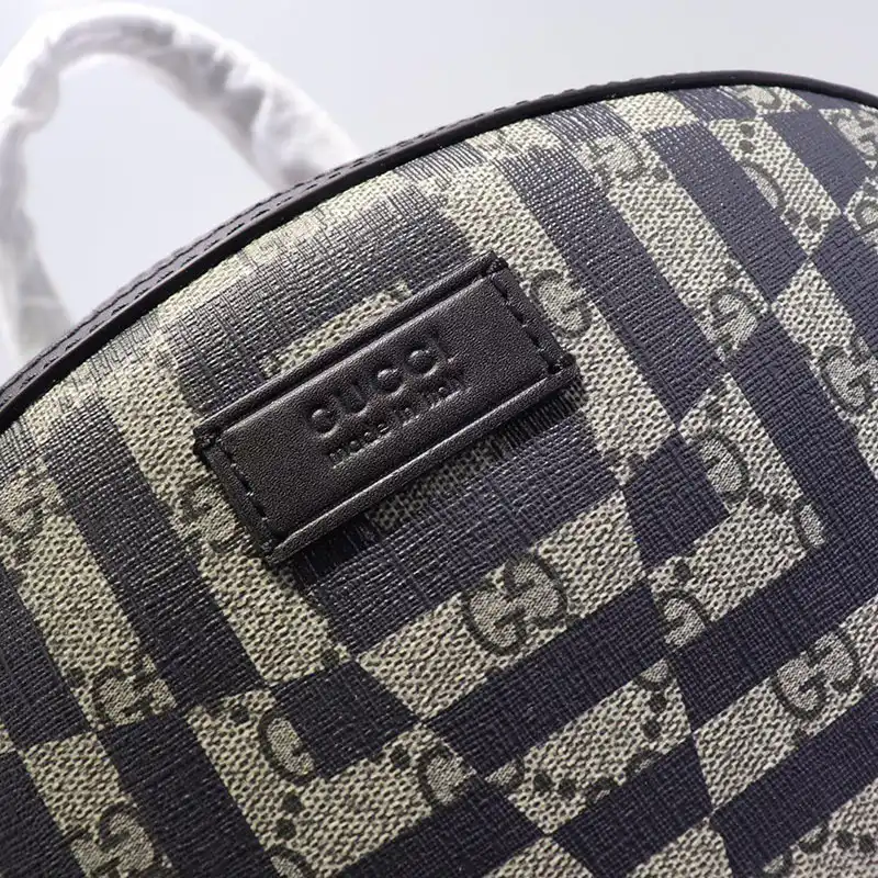 G*u*i backpack 19gm0054