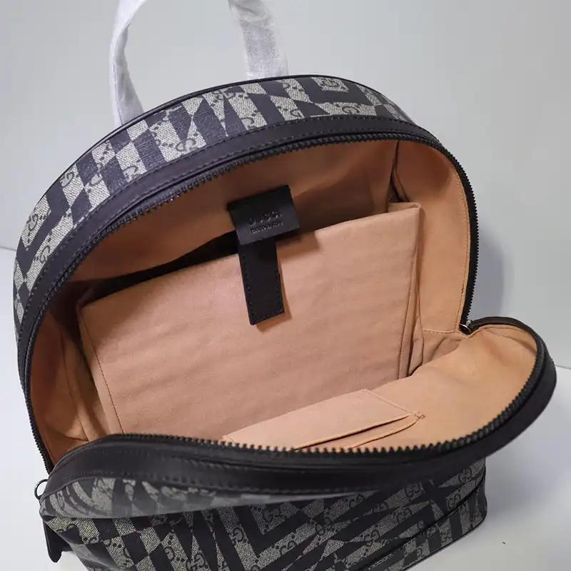 G*u*i backpack 19gm0054