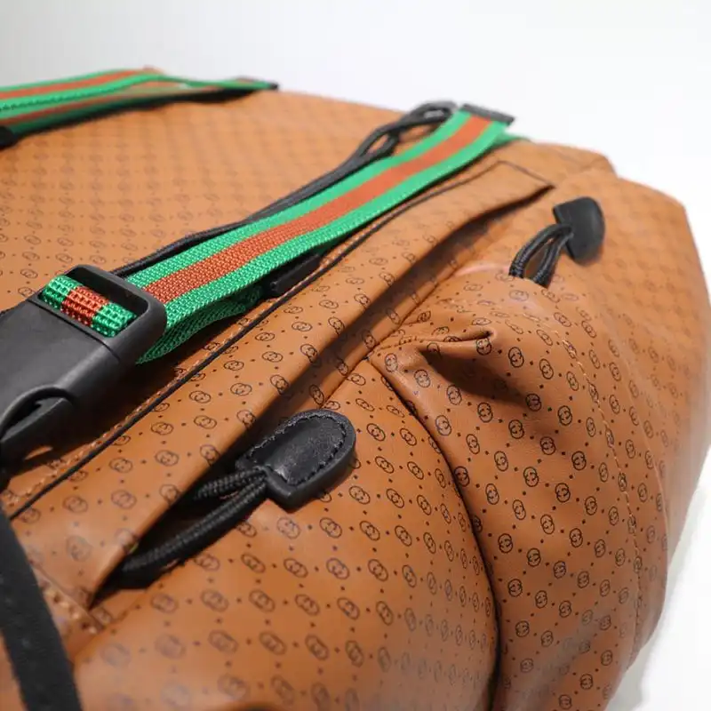 G*u*i backpack 19gm0067