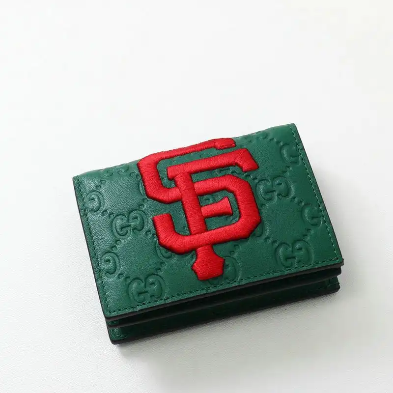 G*u*i bags 20b570282