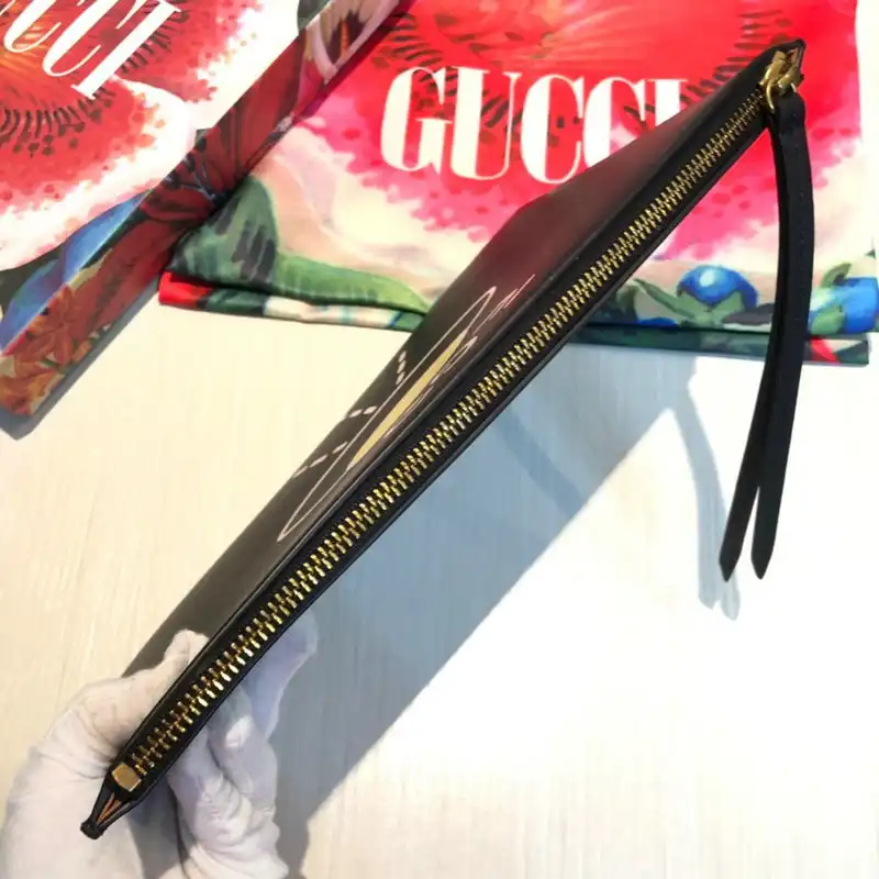 G*u*i bags 20guc0217