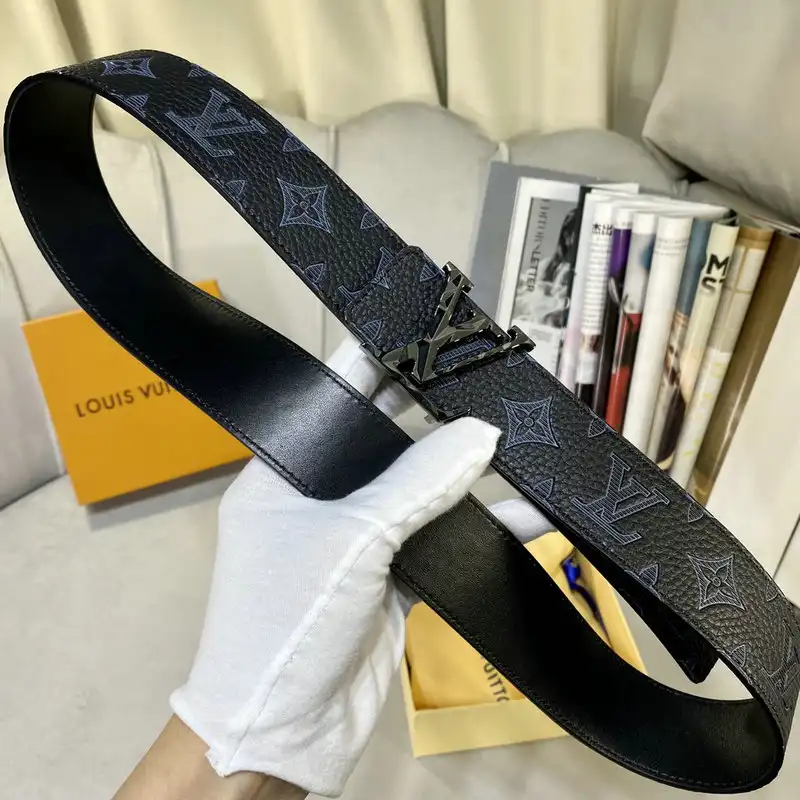 LV Belts 2102SH0064