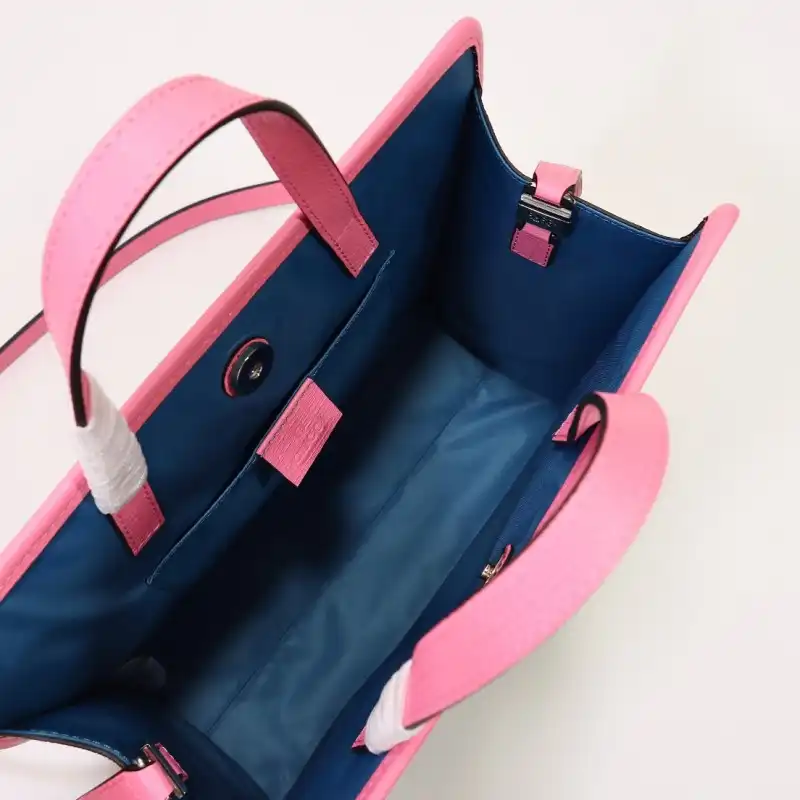 G*u*i bags 2107ya0106