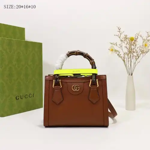 G*u*i s bags 2108dj0077