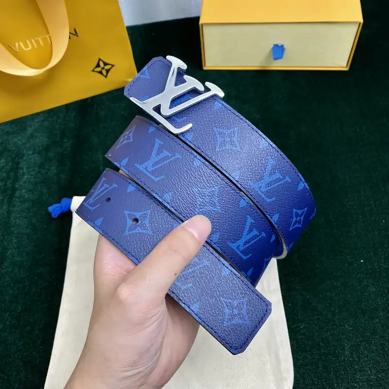 LV Belts 2111XA0014