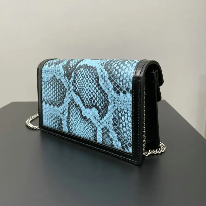 G*u*i bags 2112dj0075