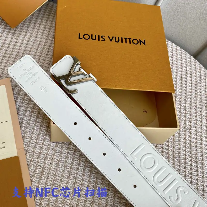 LV Belts 2204XA0134