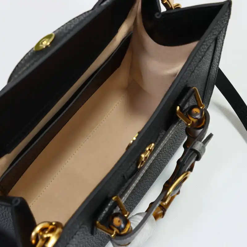 G*u*i bag 2206dj0029