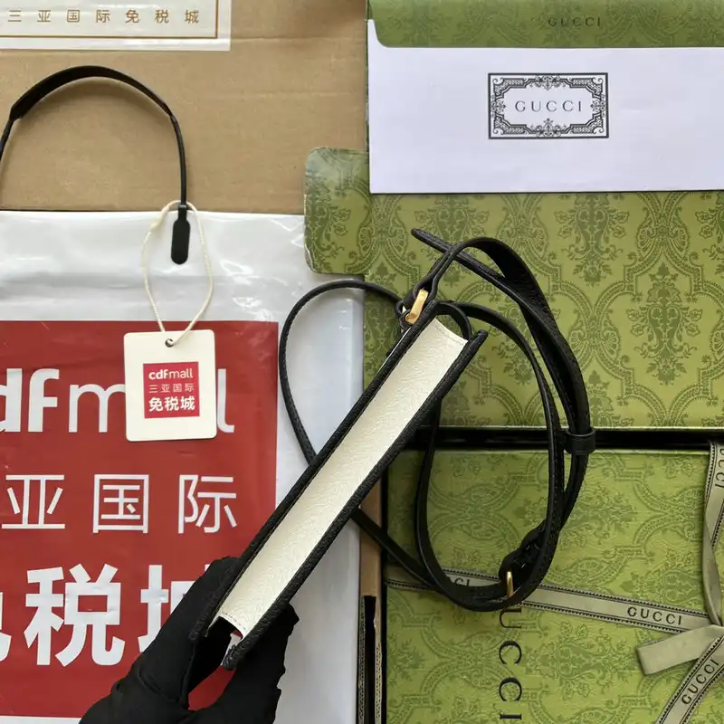 G*u*i bag 2207ya0017