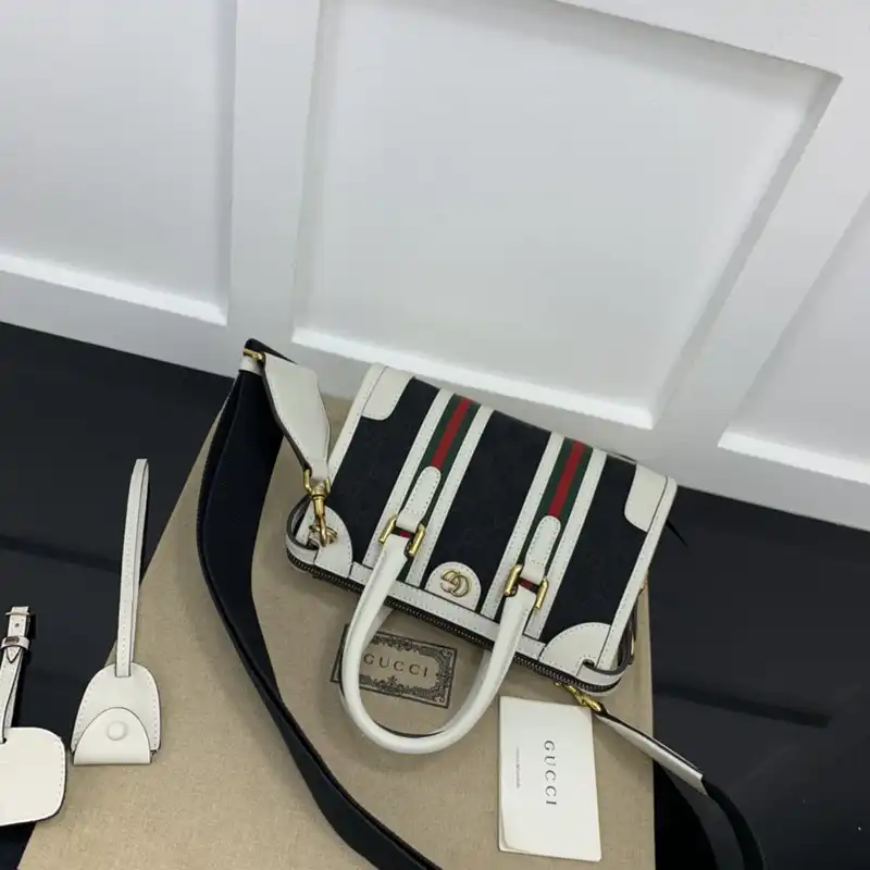 G*u*i bag 2211ya0020