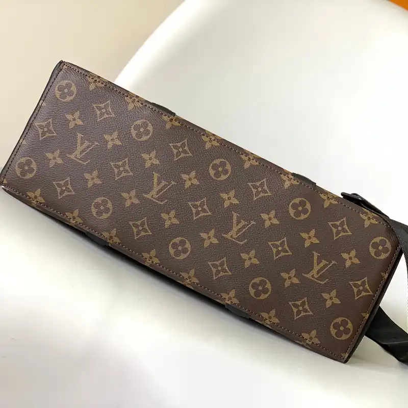 LV Bag 2304DJ0085