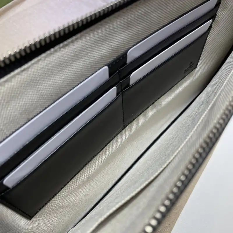 G*u*i bag 2304ya0130