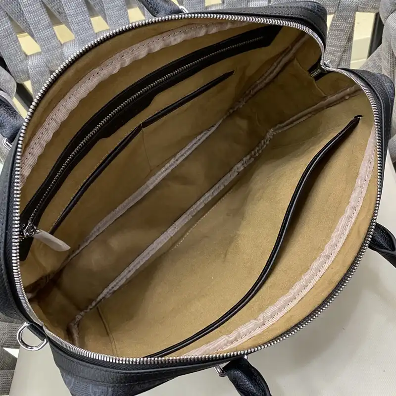 G*u*i bags 2311ya0095