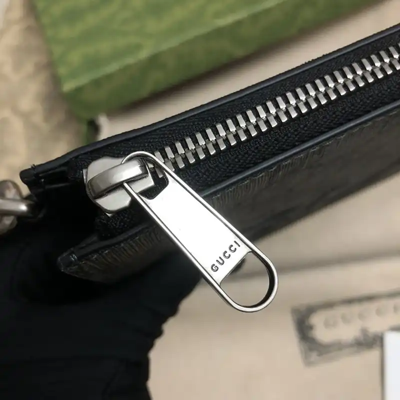 G*u*i bags 2411ya0136