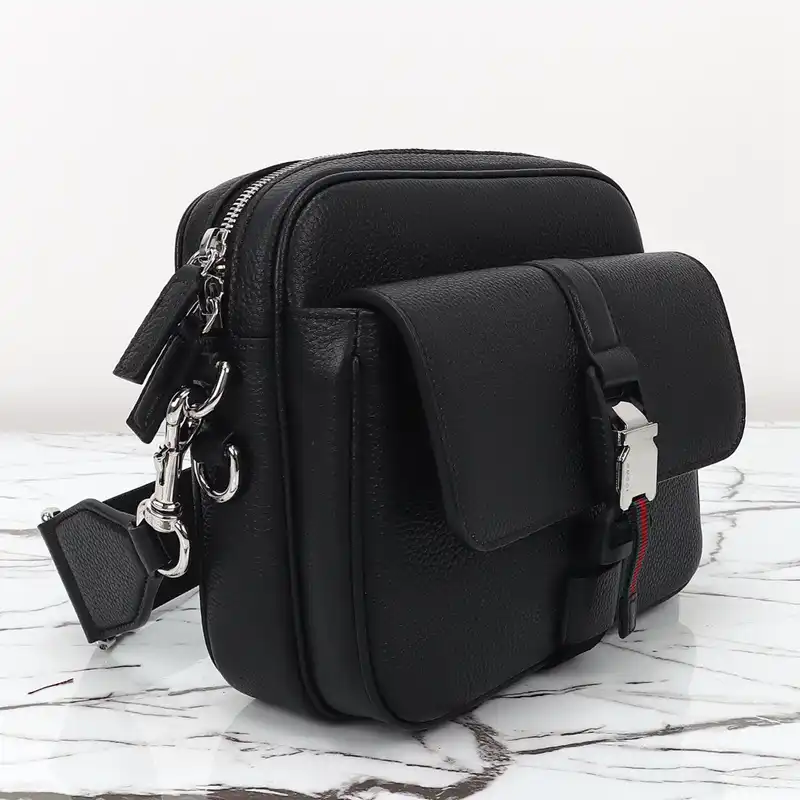 G*u*i bags 2411ya0205