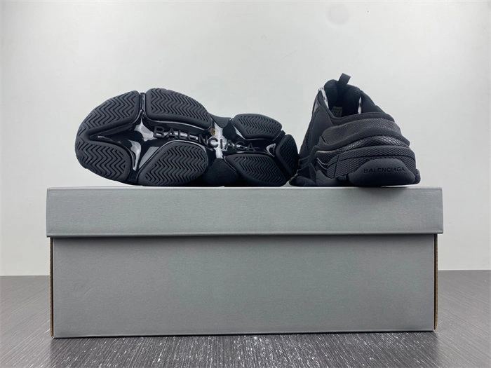 HighQuality BALENCIAGA TRIPLE S 755686 W3SM2 4375