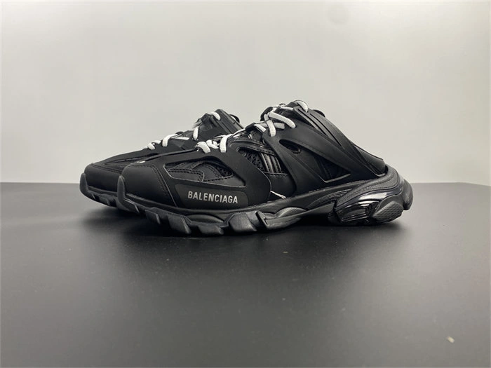 TravelReady BLCG Track Mule Black 653813 W3CP3 4481