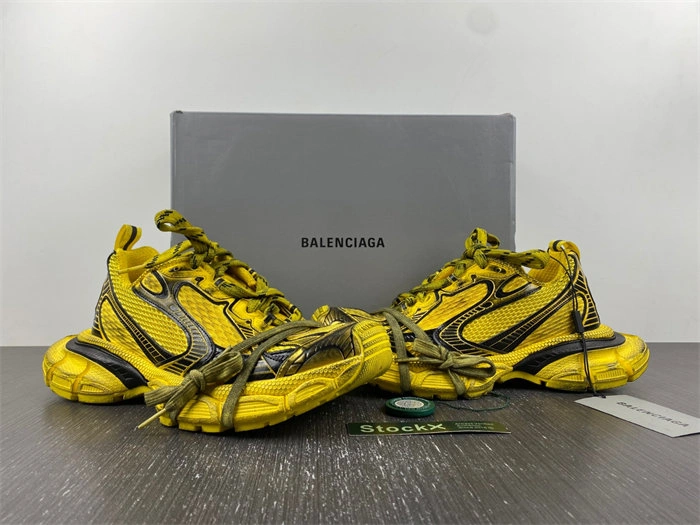 Balenciaga 3XL Yellow 734734 W3XL2 WeatherProof 4384