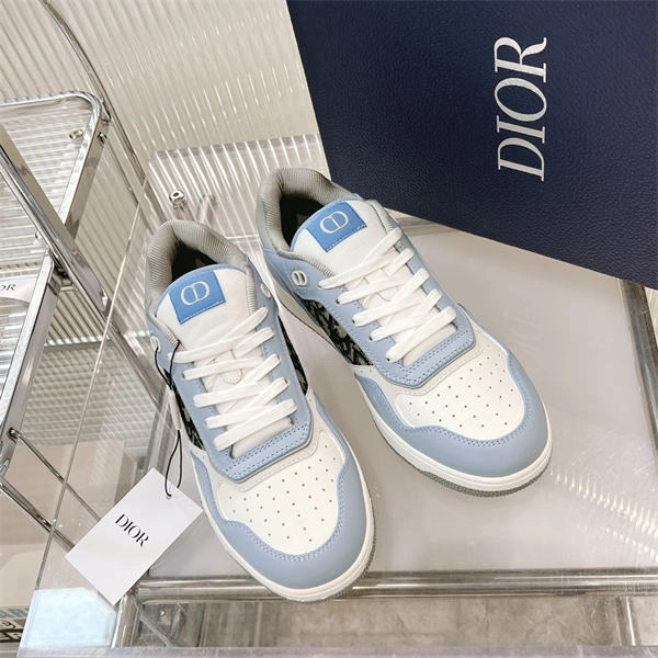 WellDesigned Dr B27 Sneaker 1379