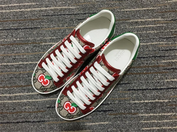 eyecatching G*u*i ace sneaker 145