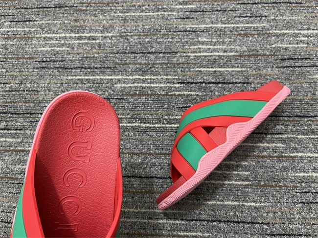 trendy G*u*i slide 414