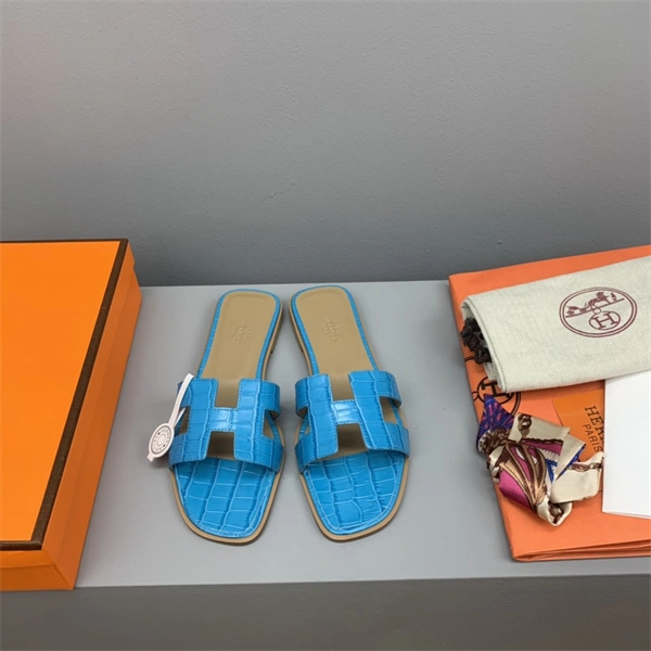 H Slipper Refined 2328