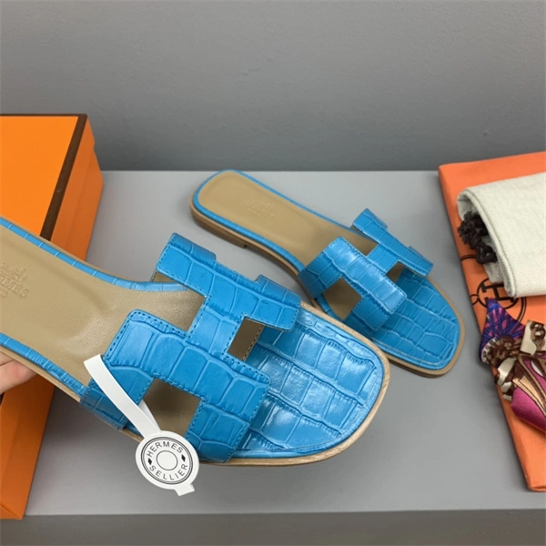 H Slipper Refined 2328