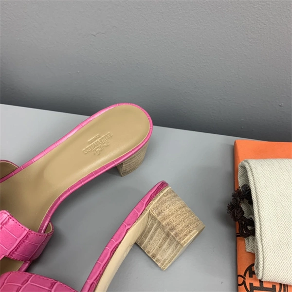 H Slipper Unisex 2365