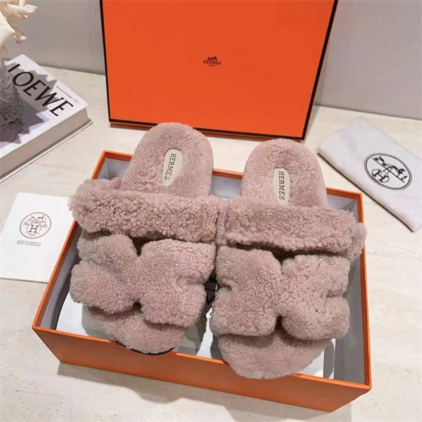 Efficient H Slipper 2380