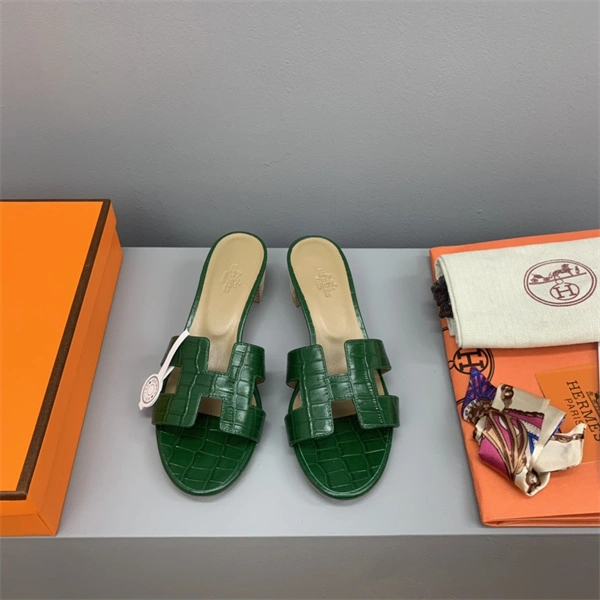 Timeless H Slipper 2385