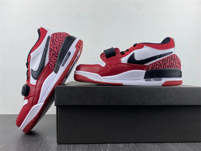 SmoothTexture Jordan Legacy 312 Low Chicago Red. CD7069-116. 4205
