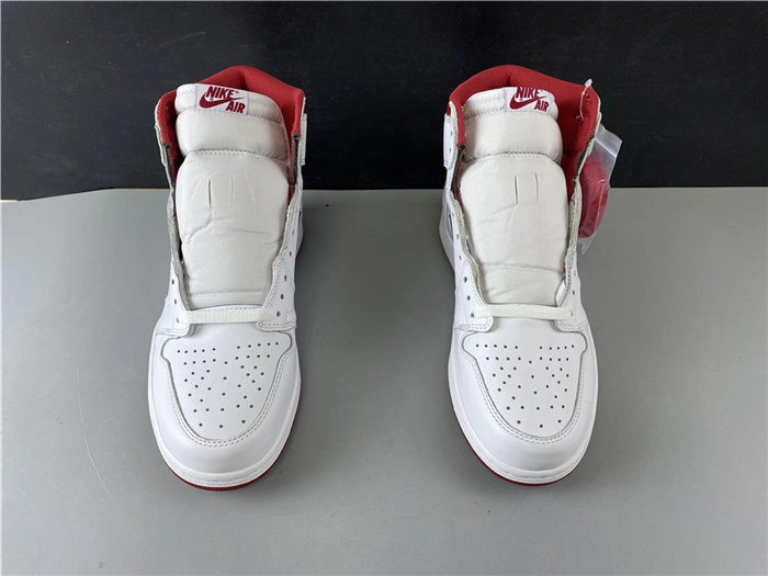 Resilient Jordan1 Retro Metallic Red 555088- 3768