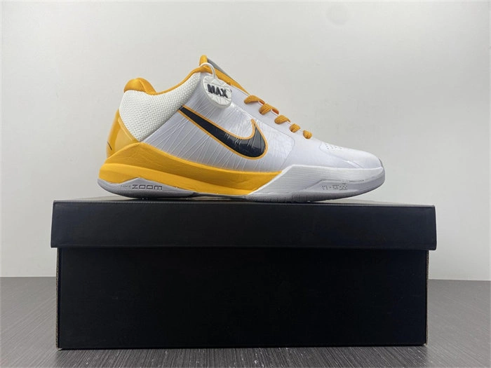 Sophisticated Nike Kobe 386430- 5028