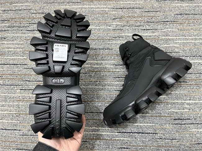 Prada Cloudbust Sneaker NewStyle 564