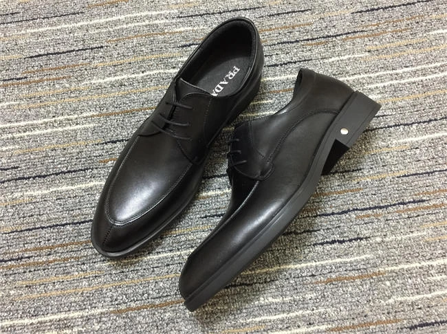 Durable Prada Loafer 3328