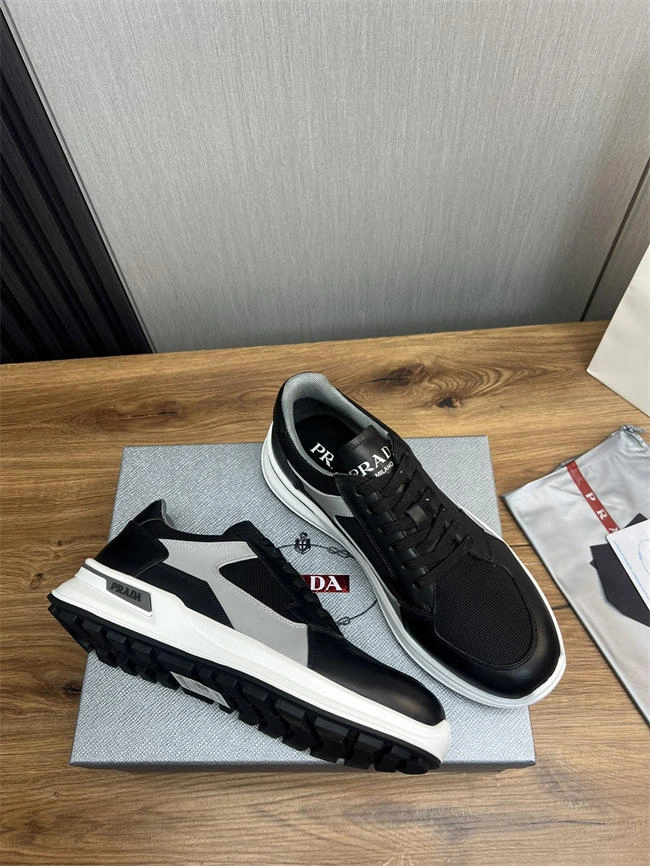 Chic Prada Runner Sneaker 3207