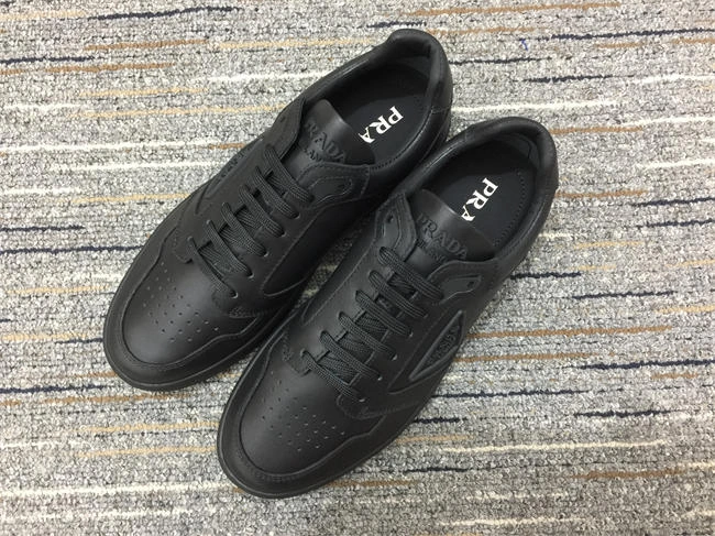 Prada Sneaker RelaxedFit 3375